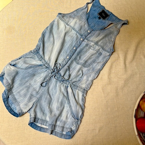 Rails Lily Chambray Denim Romper Small - Picture 7 of 7